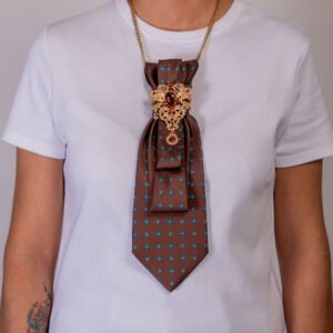 cravate majesté baroque